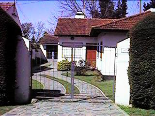 qvlin030.jpg (22489 bytes)