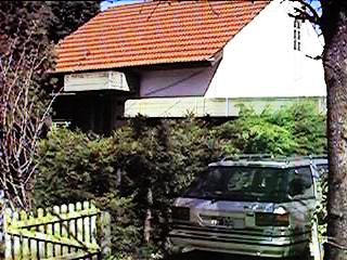 qvlin038.jpg (26171 bytes)
