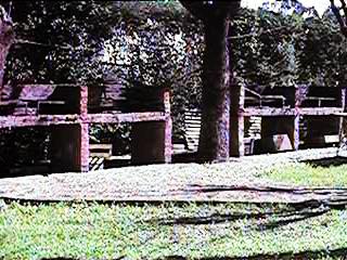 qvlin061.jpg (29194 bytes)